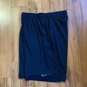 Nike Men’s Medium Shorts